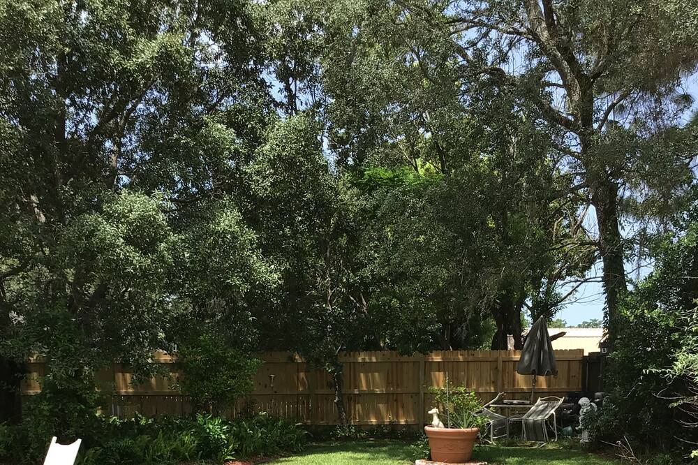 Photo of Outdoor in Spring Hill