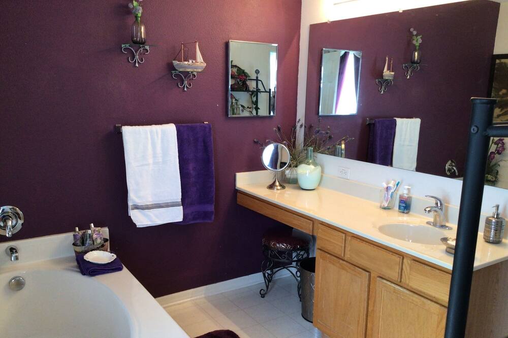 Photo of Bathroom in Spring Hill