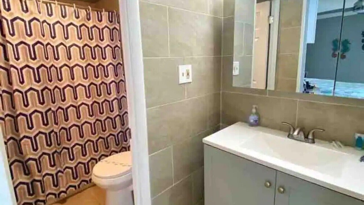 Photo of Bathroom in Bostwick Park
