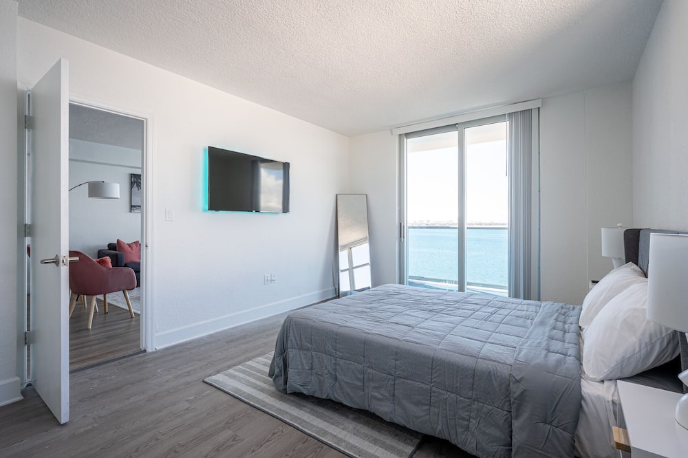 Photo of Bedroom in North Bay Village