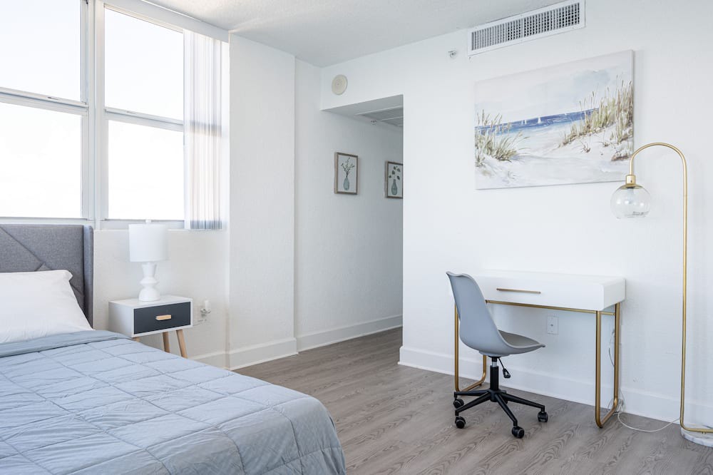 Photo of Bedroom in North Bay Village