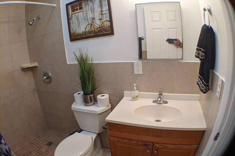 Photo of Bathroom in Fruitville