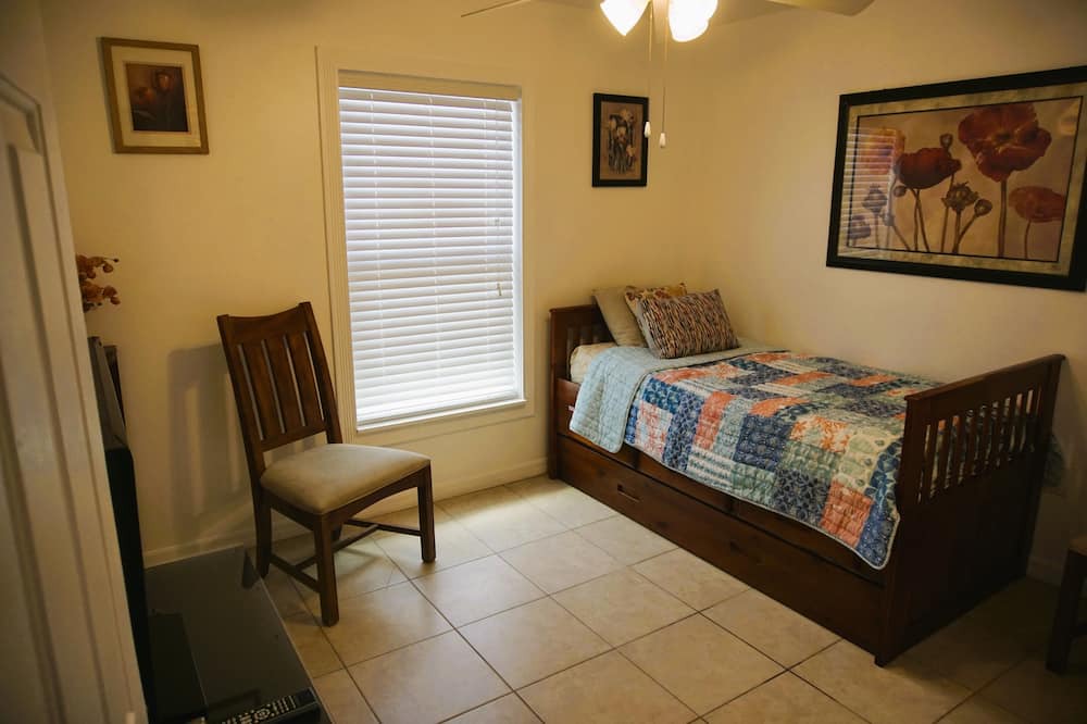 Photo of Bedroom in Fruitville