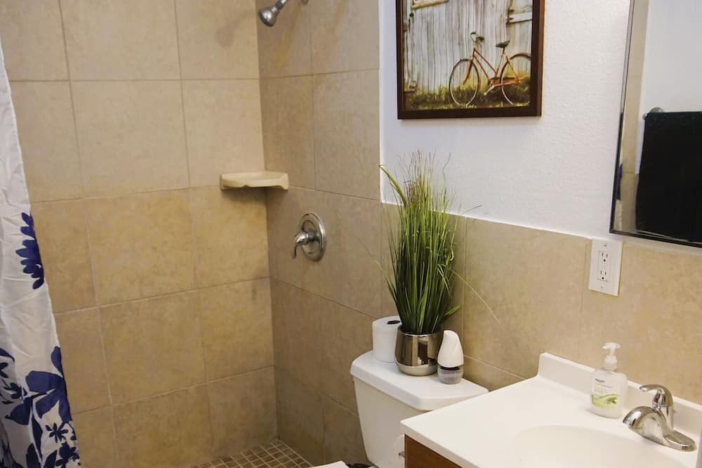 Photo of Bathroom in Fruitville