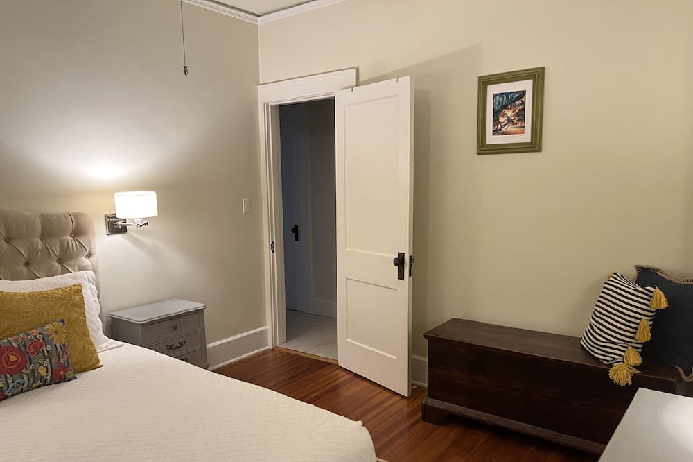 Photo of Bedroom in Historic Old Northeast