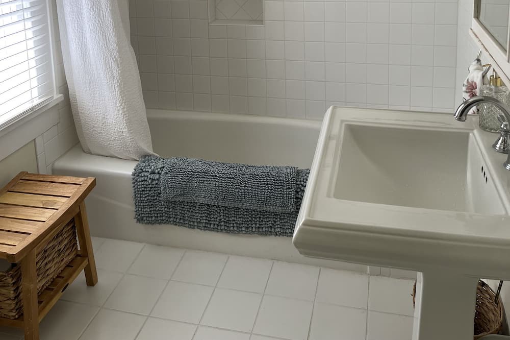 Photo of Bathroom in Historic Old Northeast