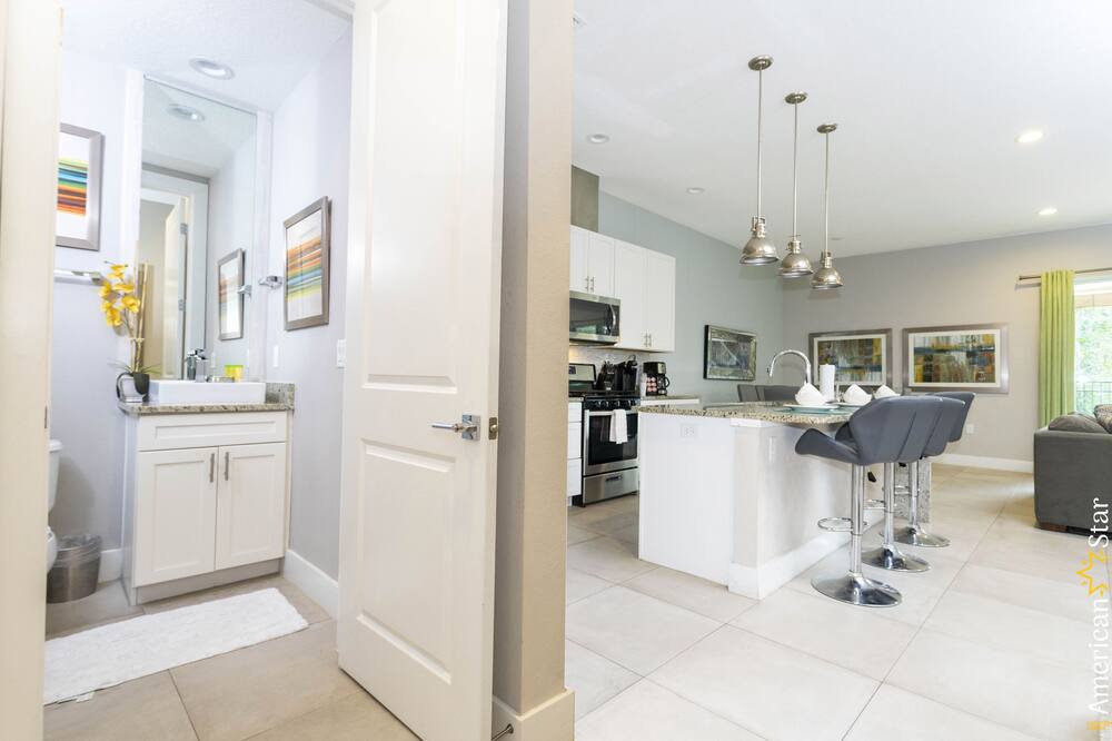 Photo of Bedroom in Crestwynd Bay