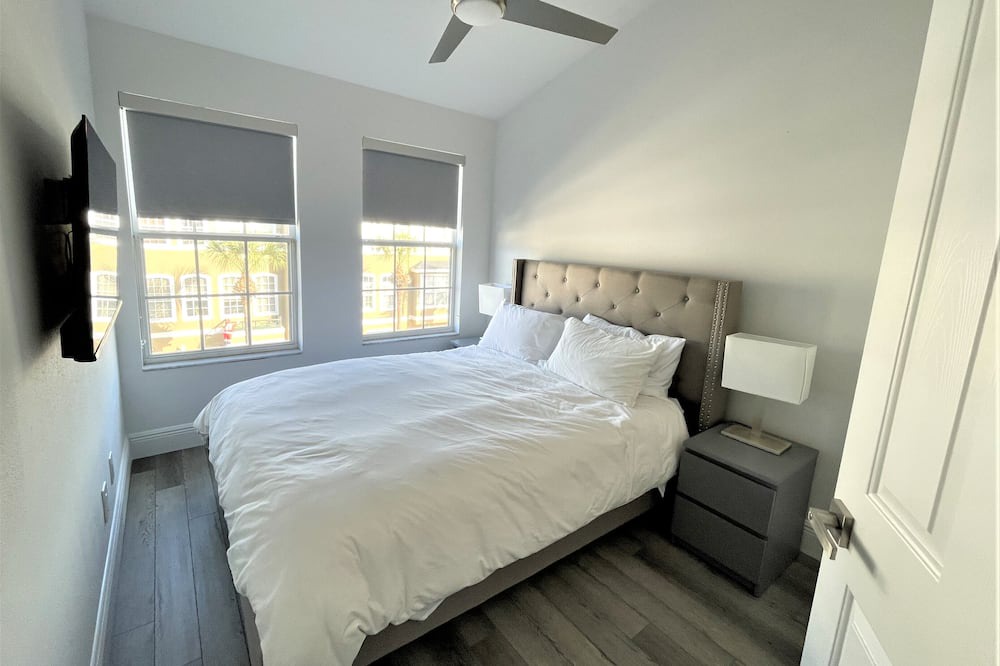 Photo of Bedroom in Ballast Point