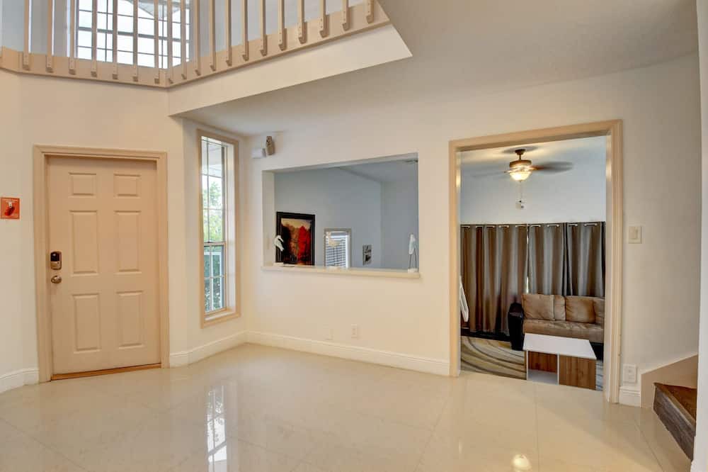 Photo of Livingroom in Boynton Beach