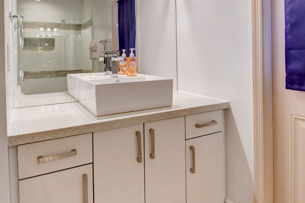 Photo of Bathroom in Boynton Beach