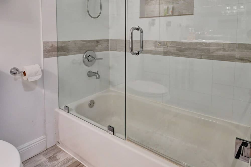 Photo of Bathroom in Boynton Beach