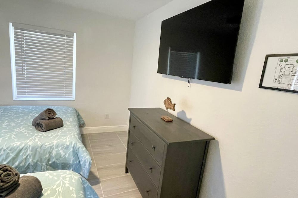 Photo of Bedroom in Highland Garden