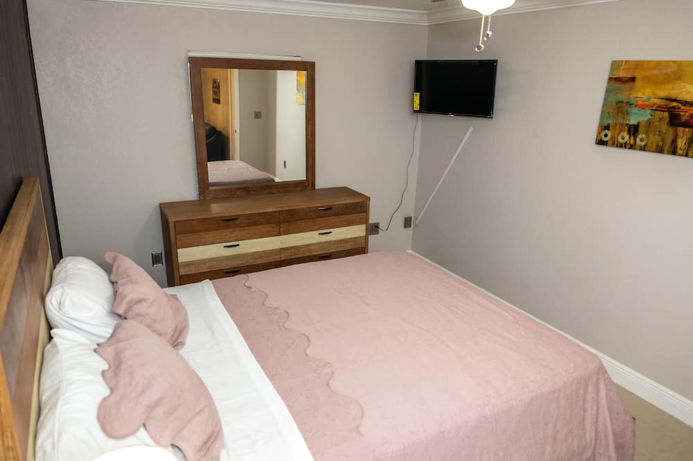 Photo of Bedroom in Egypt Lake-Leto