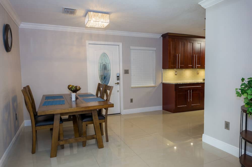 Photo of Kitchen in Egypt Lake-Leto