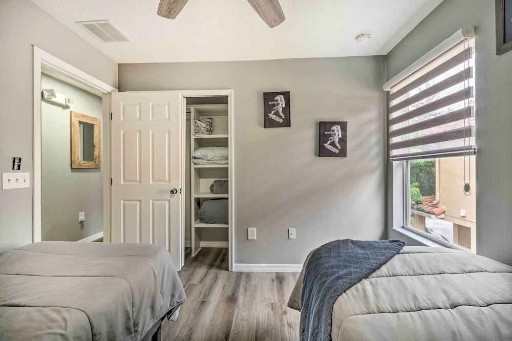 Photo of Bedroom in Crestwynd Bay
