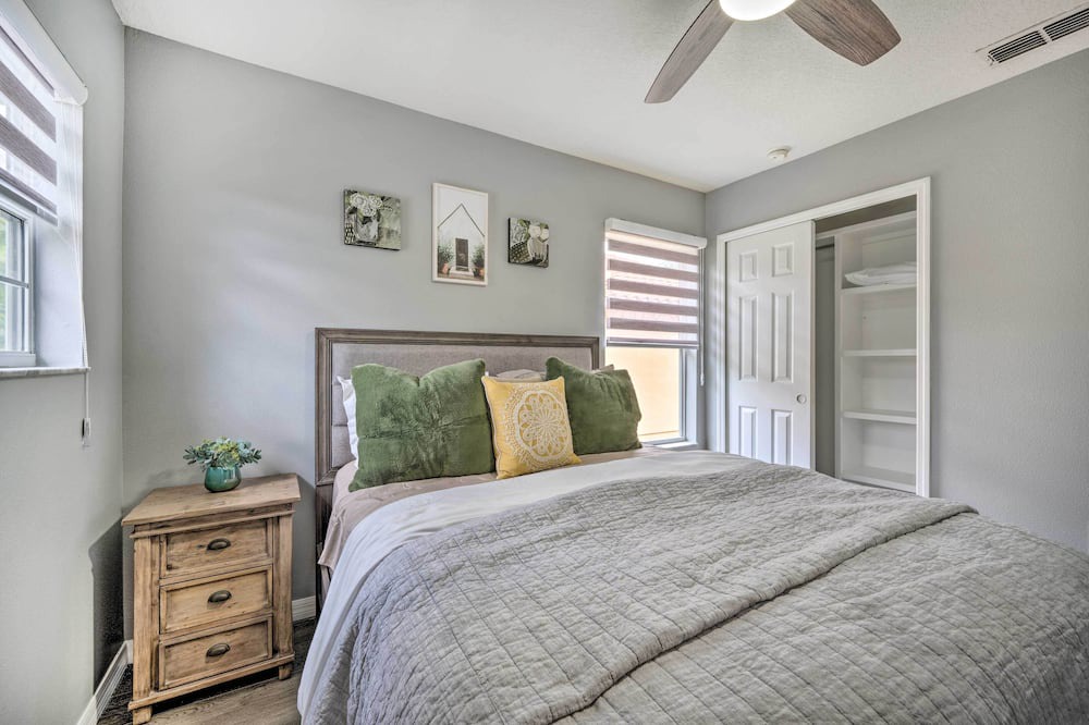 Photo of Bedroom in Crestwynd Bay