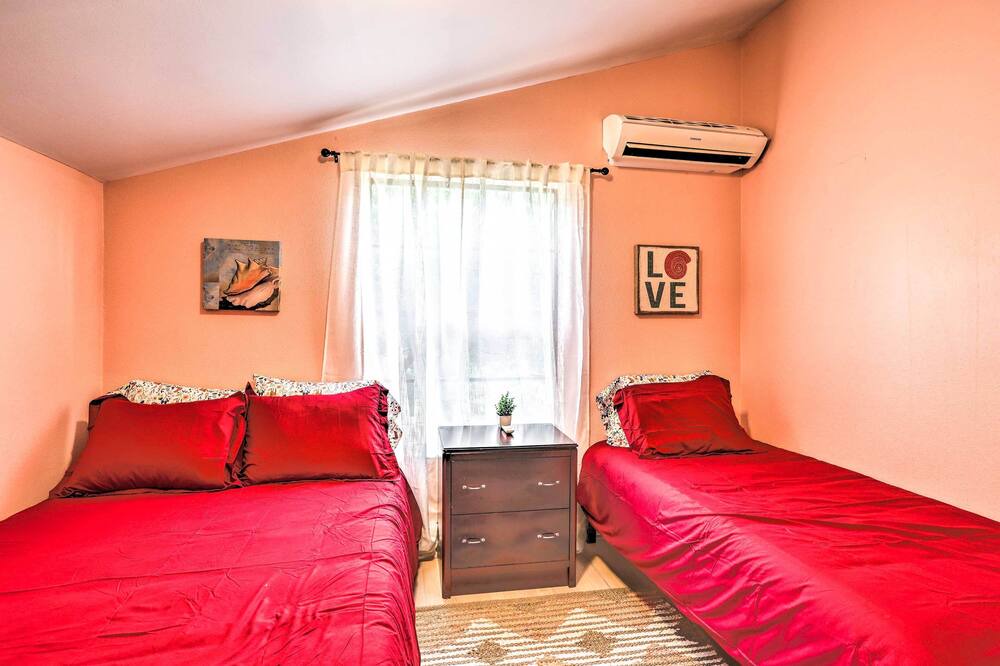 Photo of Bedroom in Historic Old Northeast