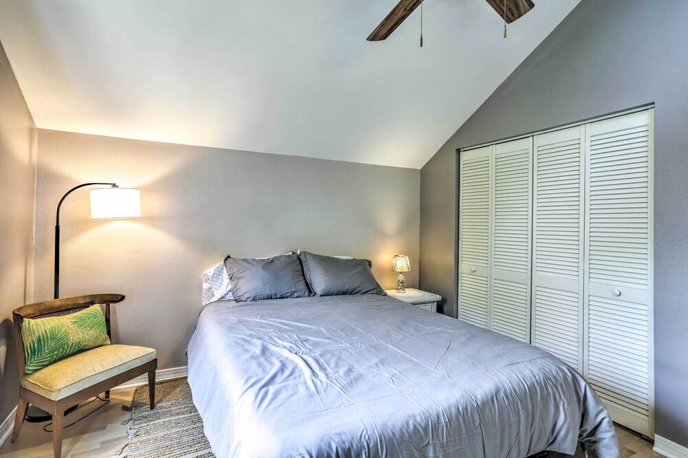 Photo of Bedroom in Historic Old Northeast