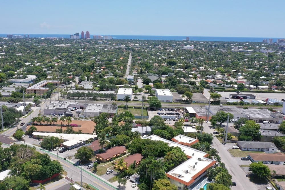 Photo of Outdoor in Poinsettia Heights
