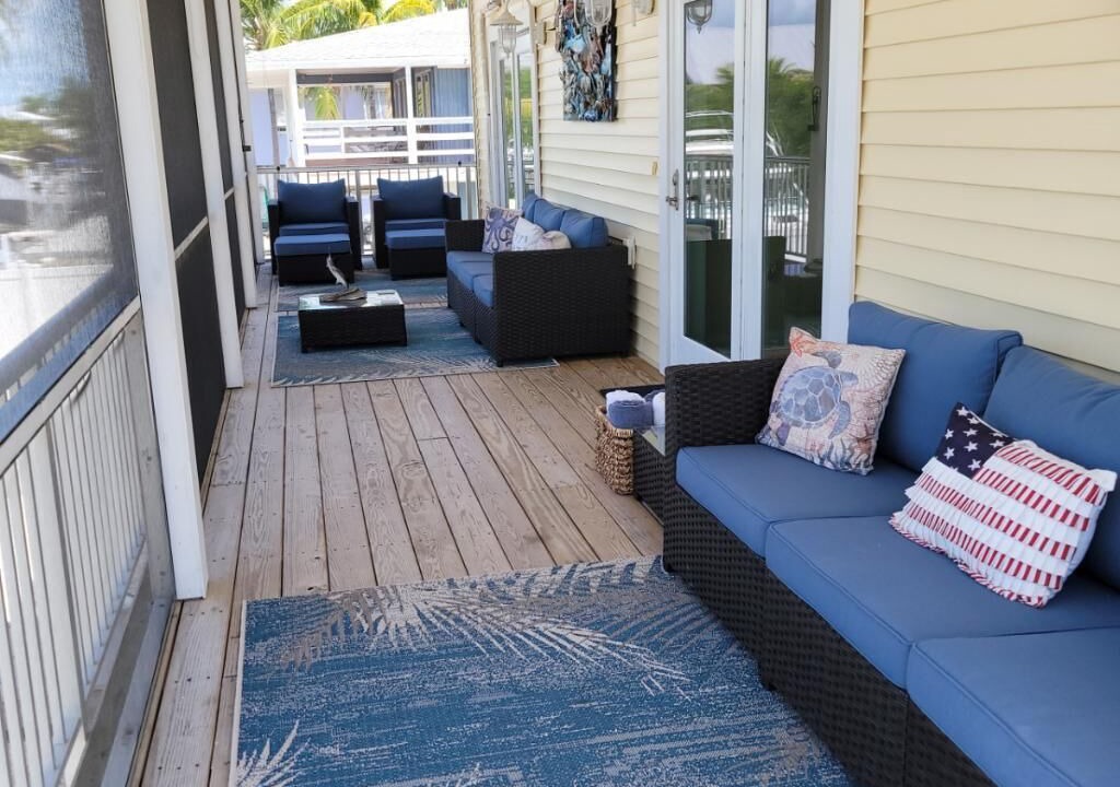 Photo of Patio Balcony in Breezeswept Beach Estates