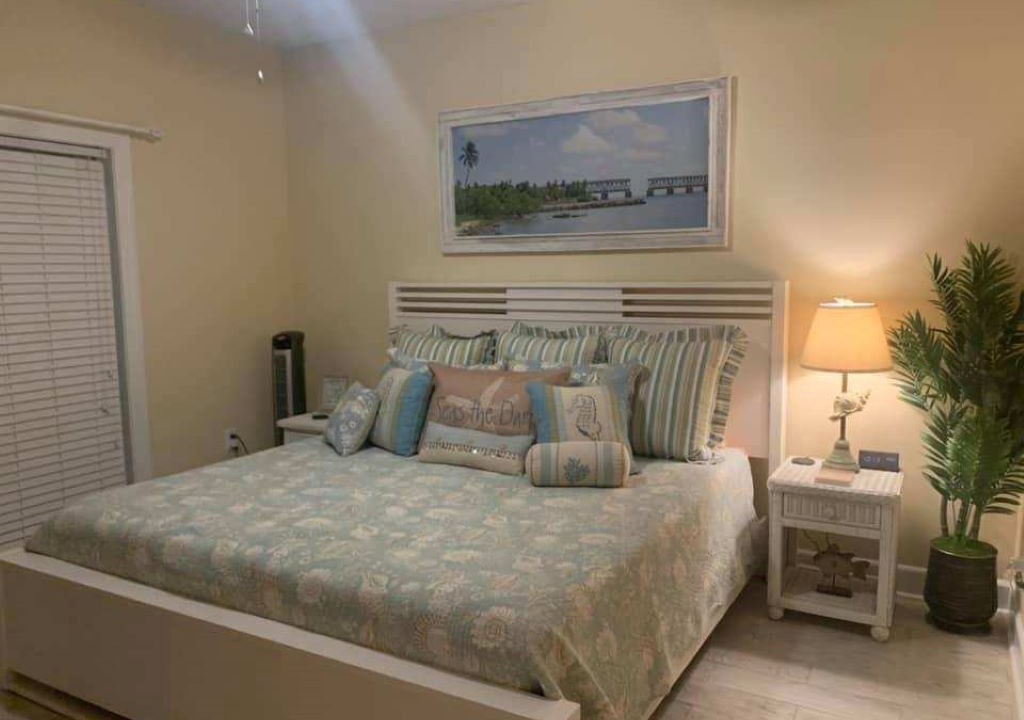 Photo of Bedroom in Breezeswept Beach Estates