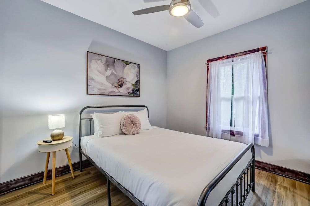 Photo of Bedroom in Springfield
