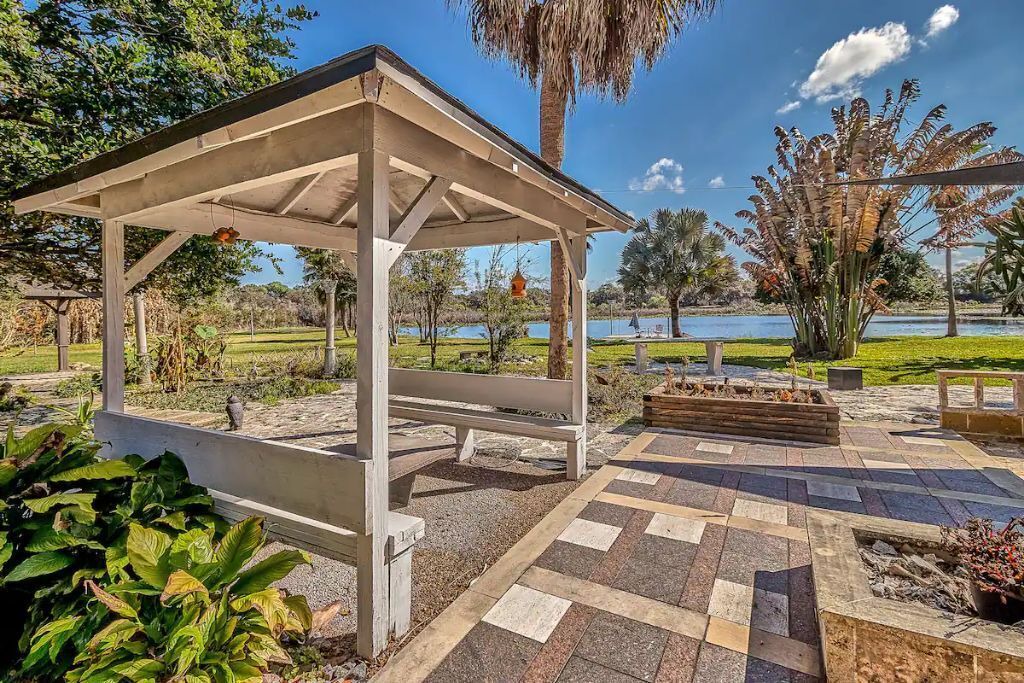 Photo of Outdoor in Timber Pond III