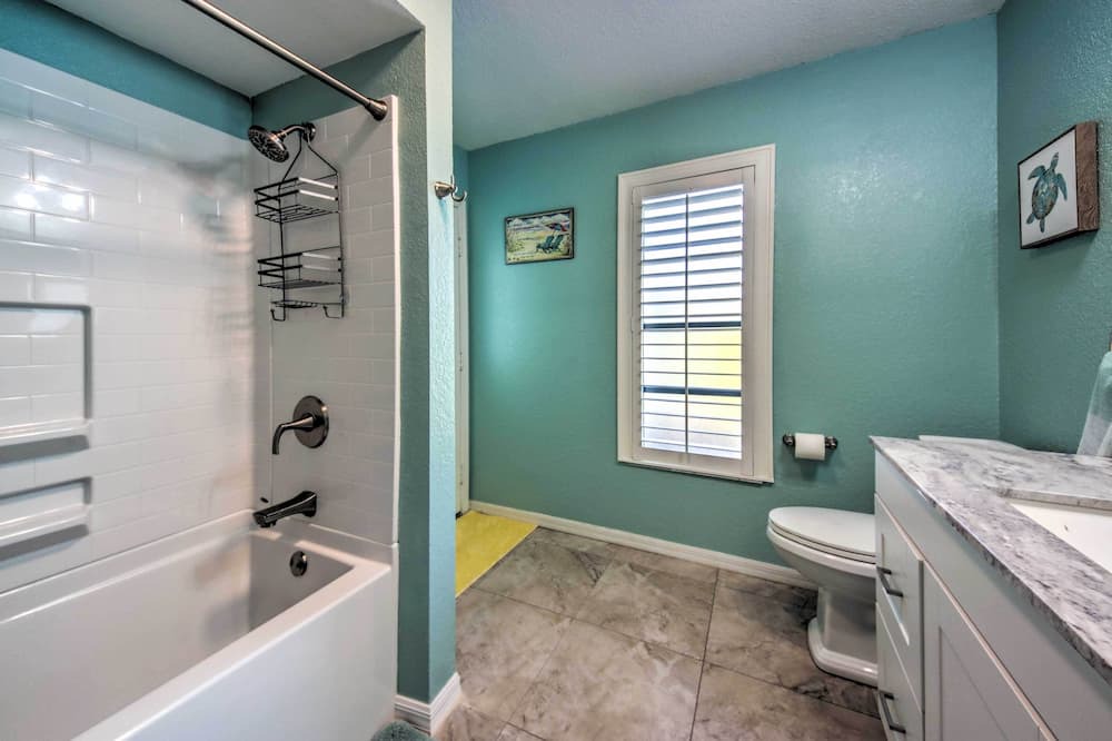 Photo of Bathroom in Deep Creek