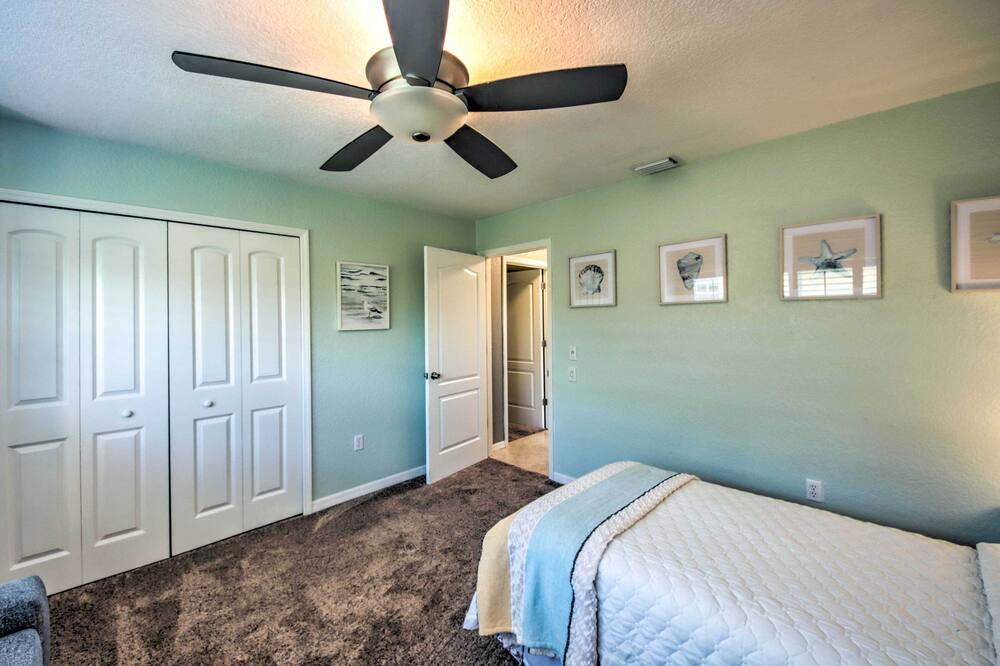 Photo of Bedroom in Deep Creek