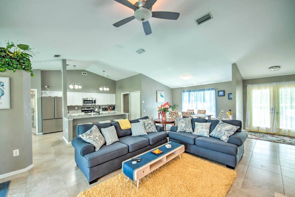 Photo of Livingroom in Deep Creek