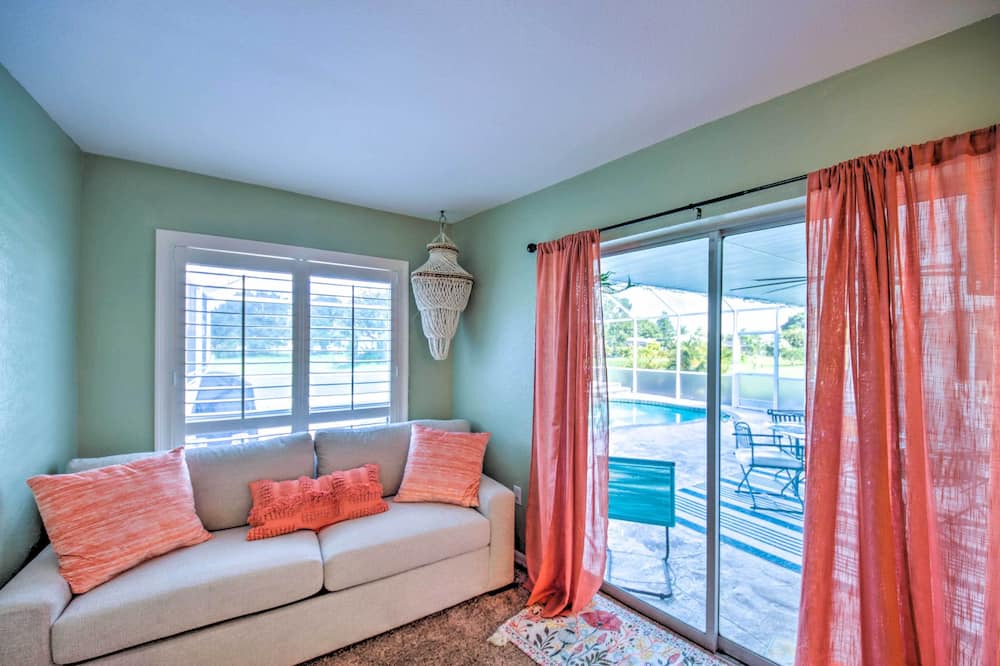 Photo of Livingroom in Deep Creek