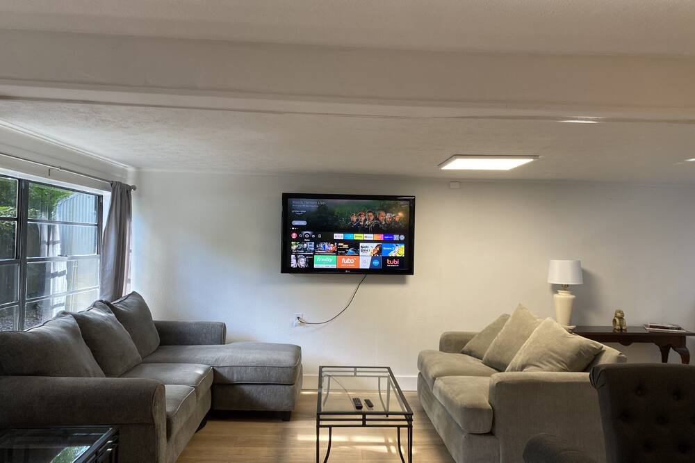 Photo of Livingroom in Murray Hill
