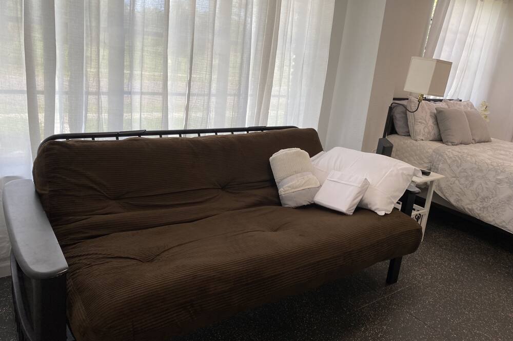 Photo of Bedroom in Murray Hill