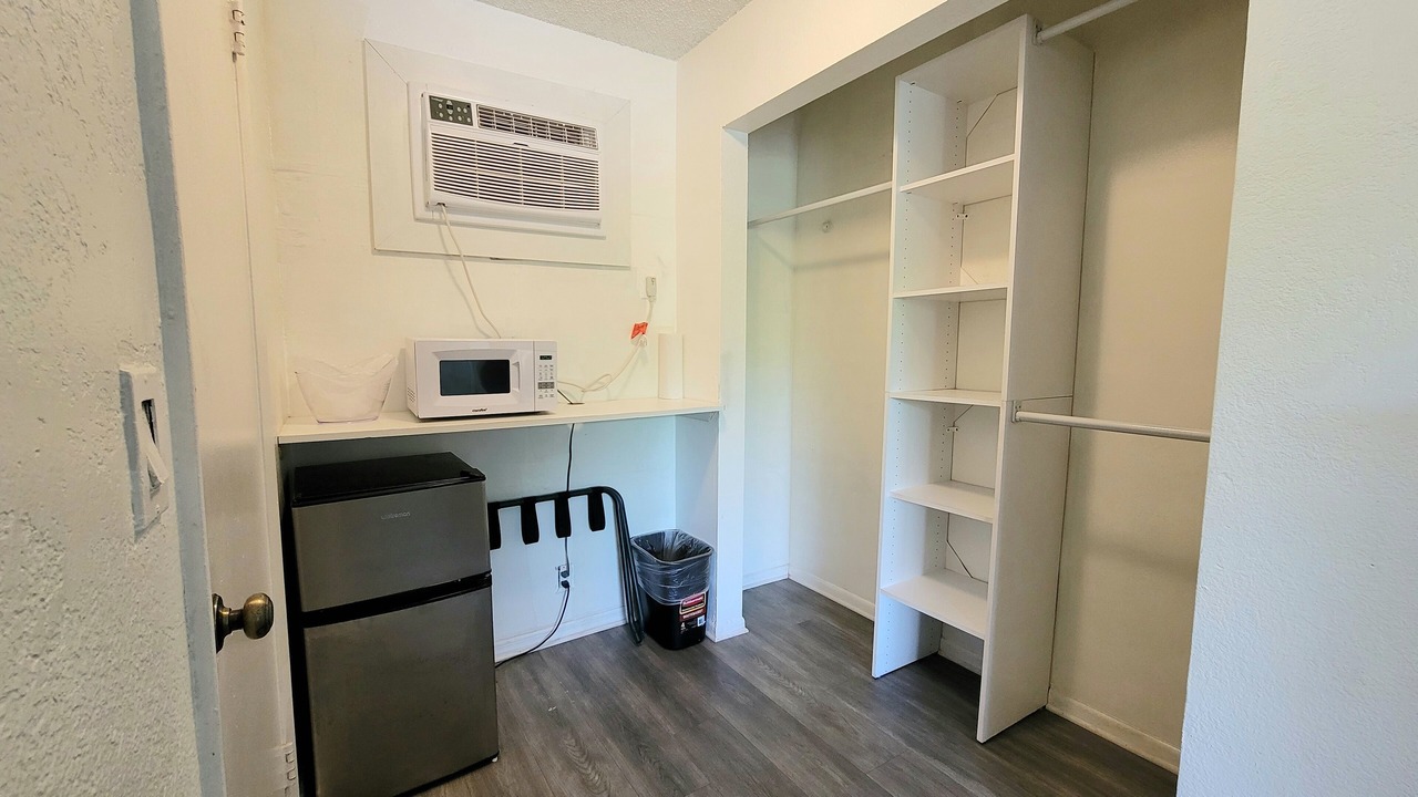 Photo of Bedroom in South Palm Park Neighborhood Association