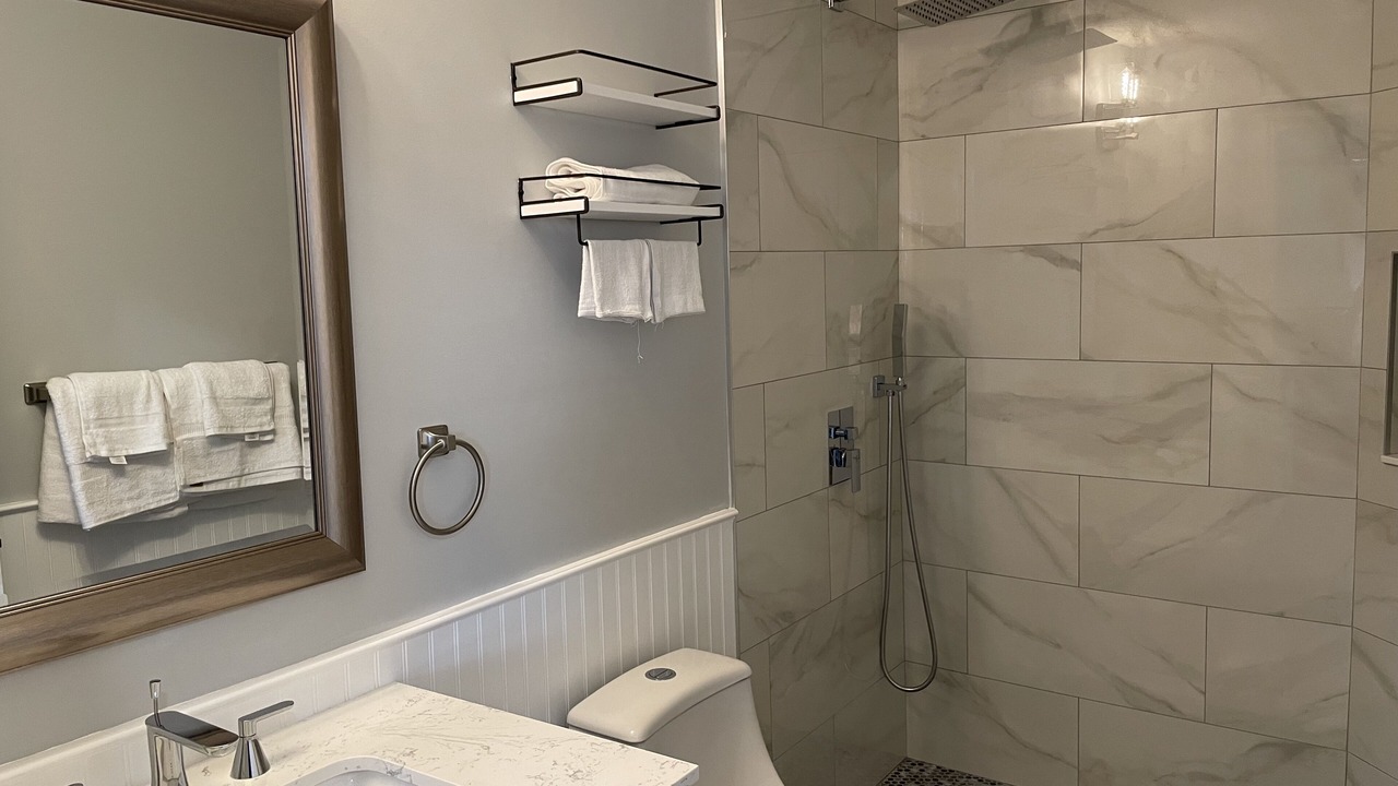 Photo of Bathroom in South Palm Park Neighborhood Association