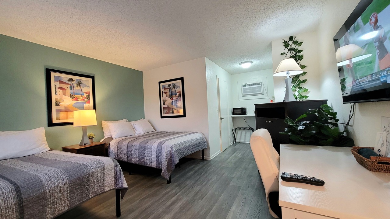 Photo of Bedroom in South Palm Park Neighborhood Association