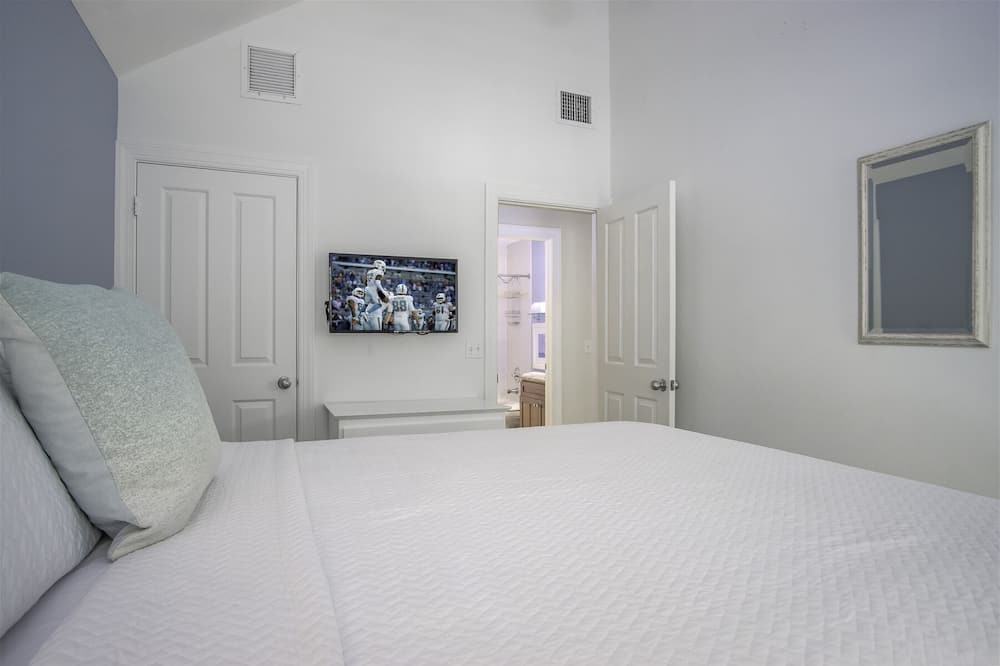 Photo of Bedroom in Indigo Reef Marina Homes