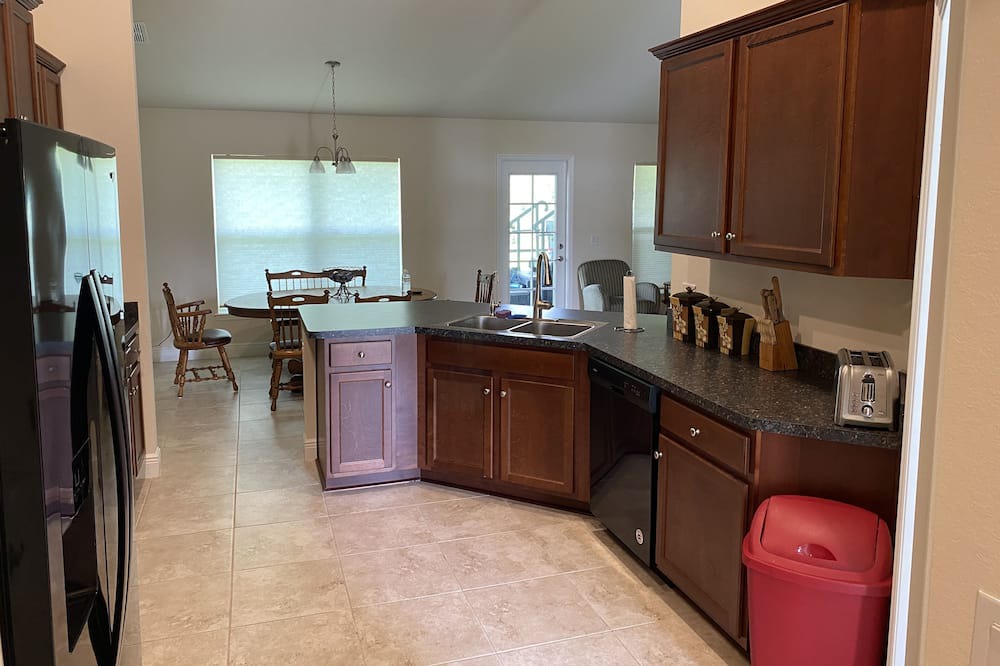 Photo of Kitchen in Mirror Lakes