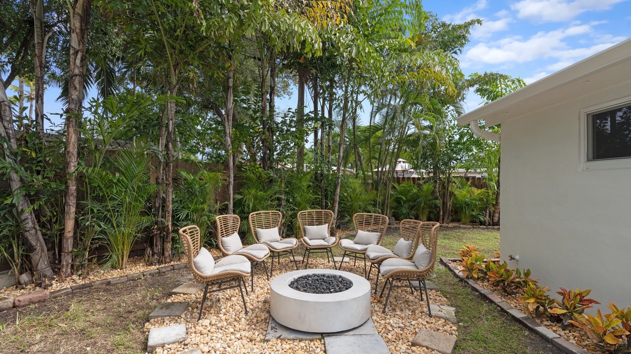 Photo of Outdoor in Wilton Manors