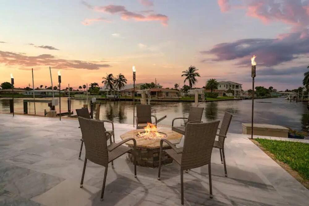 Photo of Patio Balcony in Cypress Lakes
