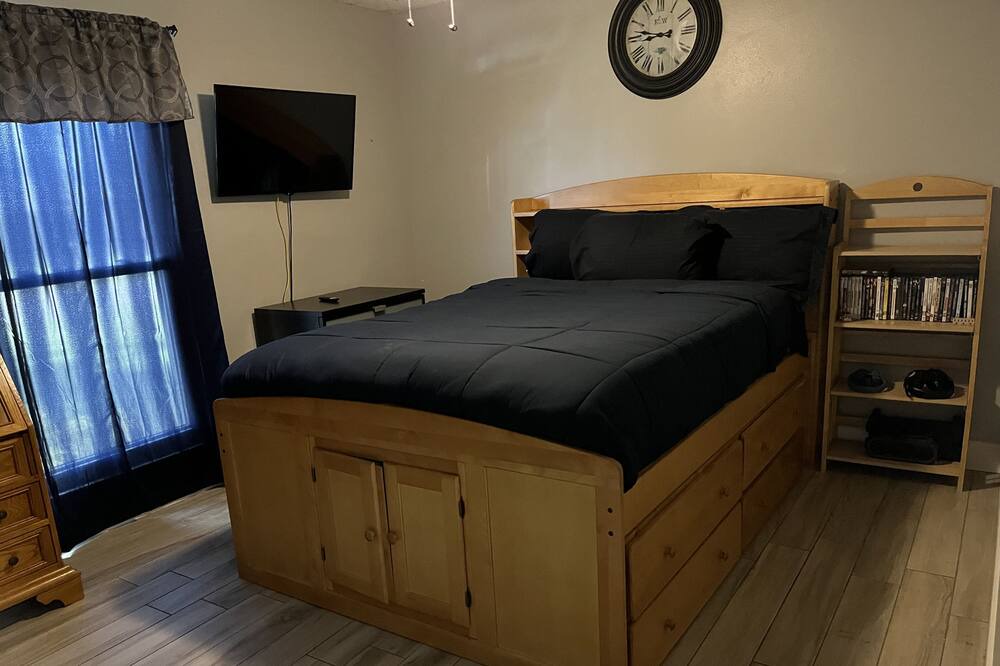Photo of Bedroom in Port Saint John