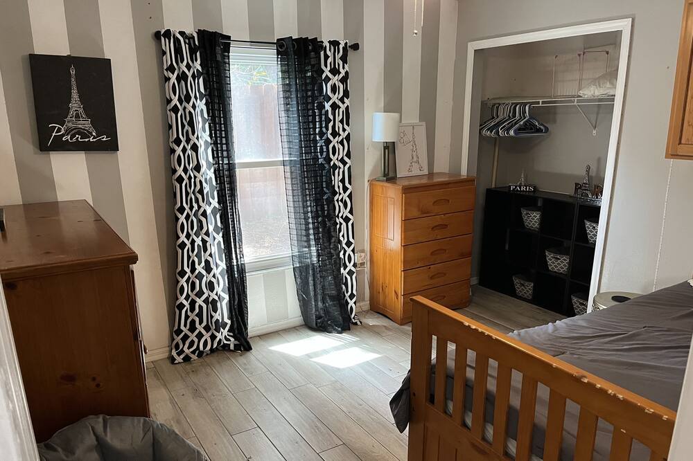 Photo of Bedroom in Port Saint John