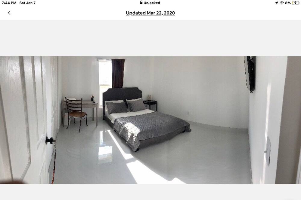 Photo of Bedroom in Sandalfoot Cove