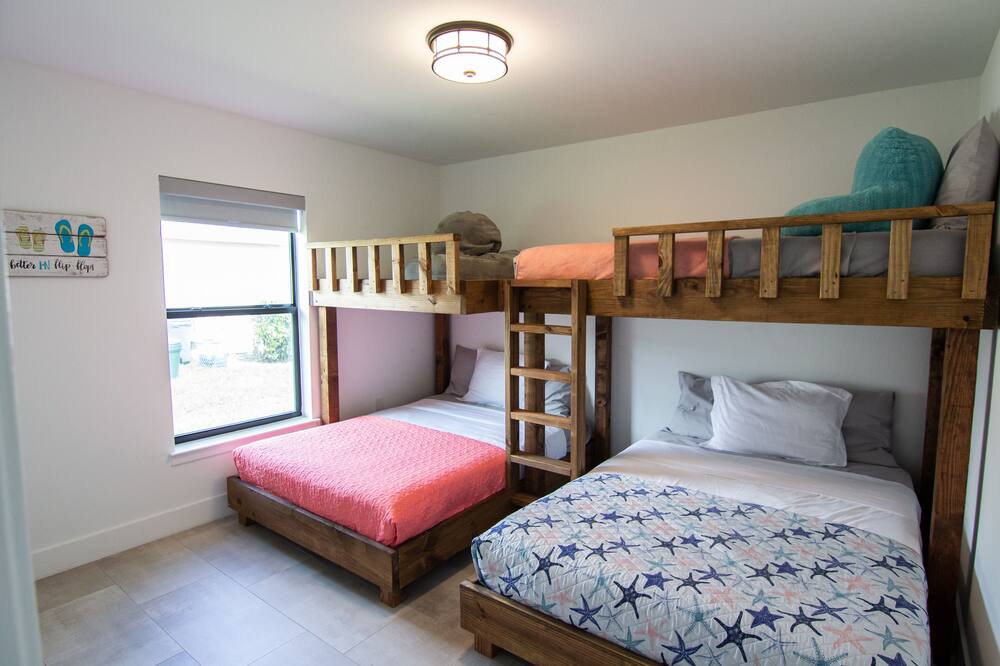Photo of Bedroom in Mariner