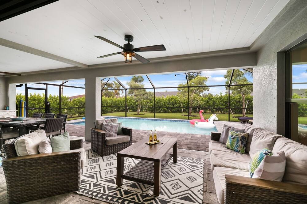 Photo of Outdoor in Mariner
