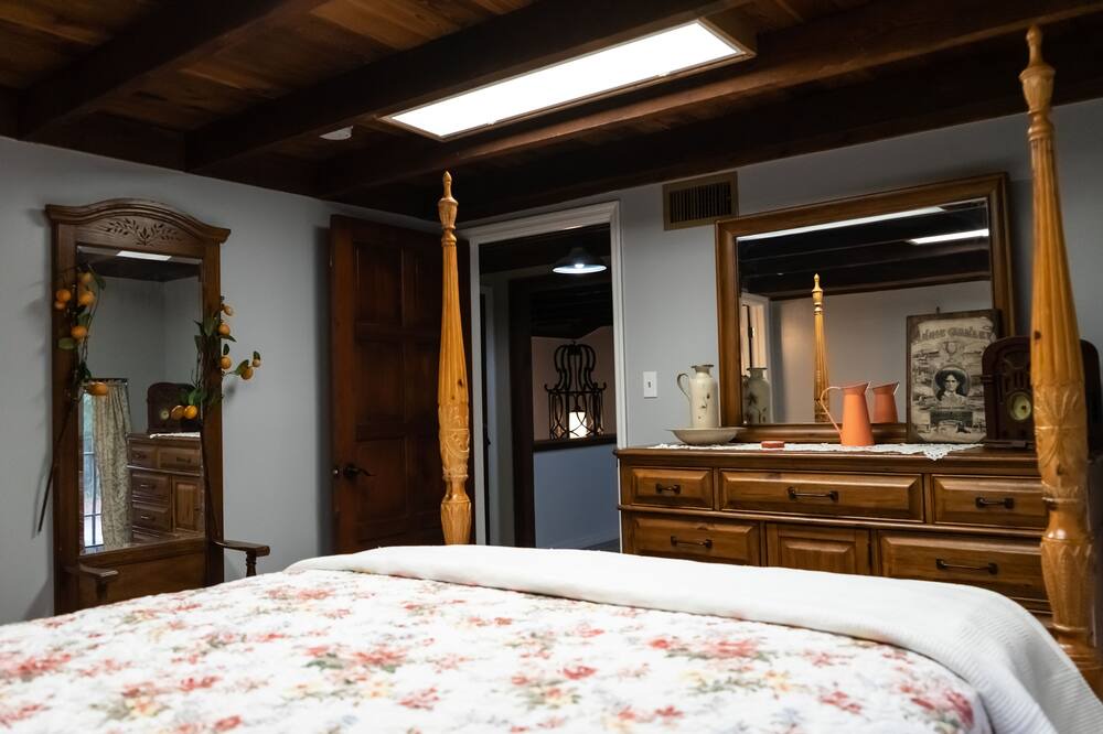 Photo of Bedroom in Dade City