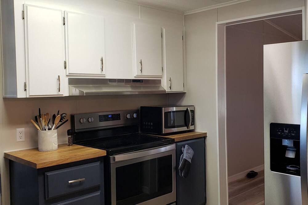 Photo of Kitchen in Taylor Creek