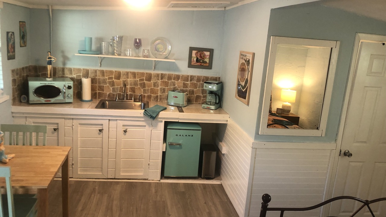 Photo of Bedroom in Weeki Wachee Gardens