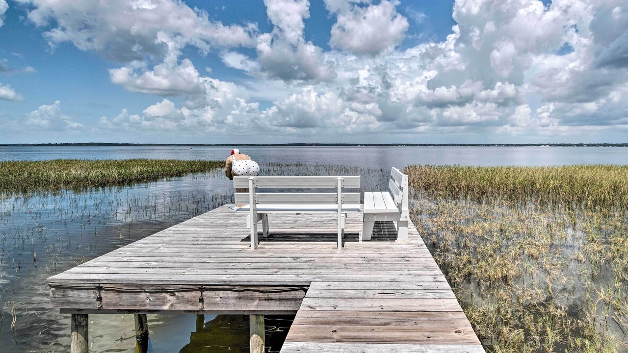 Photo of Outdoor in Eastlake Weir