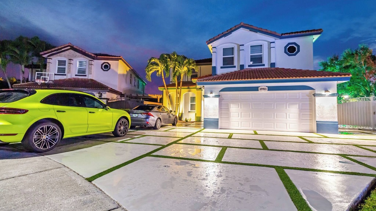 Photo of Outdoor in Tamiami